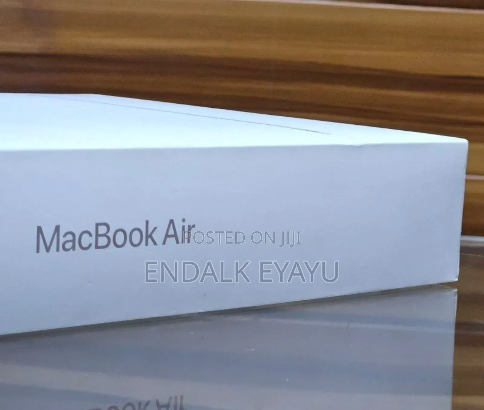 New Laptop Apple MacBook Air 2025 M4 13-inch 16GB Apple M4 SSD 1T