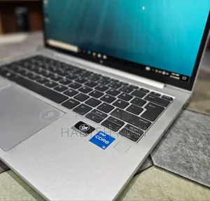 New Laptop HP EliteBook 830 G9 16GB Intel Core i5 SSD 512GB