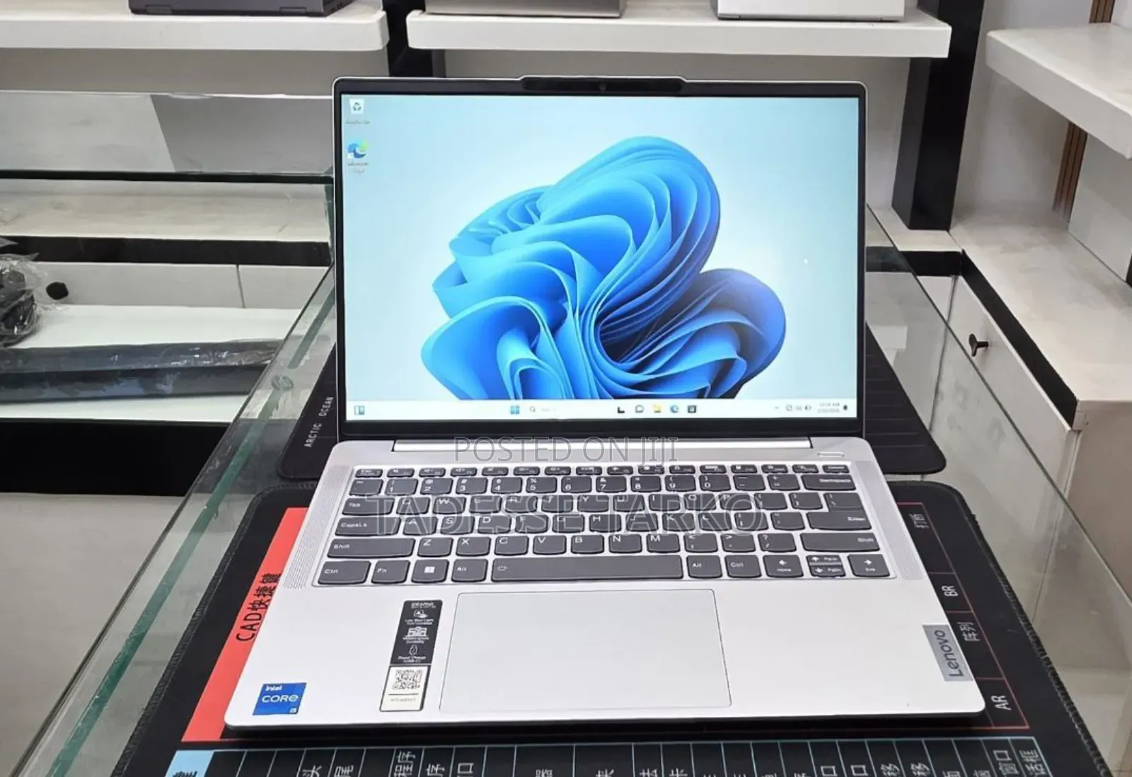 New Laptop Lenovo Legion Slim 5 16GB Intel Core i5 SSD 512GB