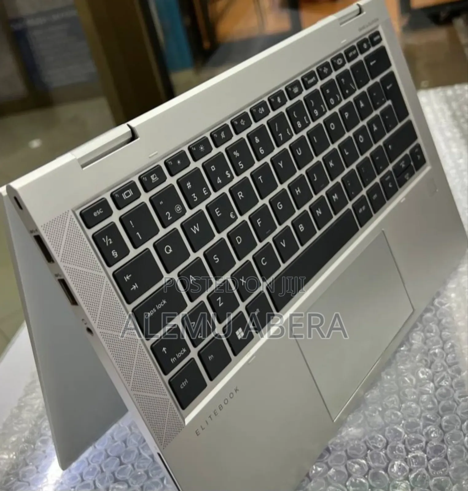 New Laptop HP EliteBook 830 G8 16GB Intel Core i7 SSD 512GB