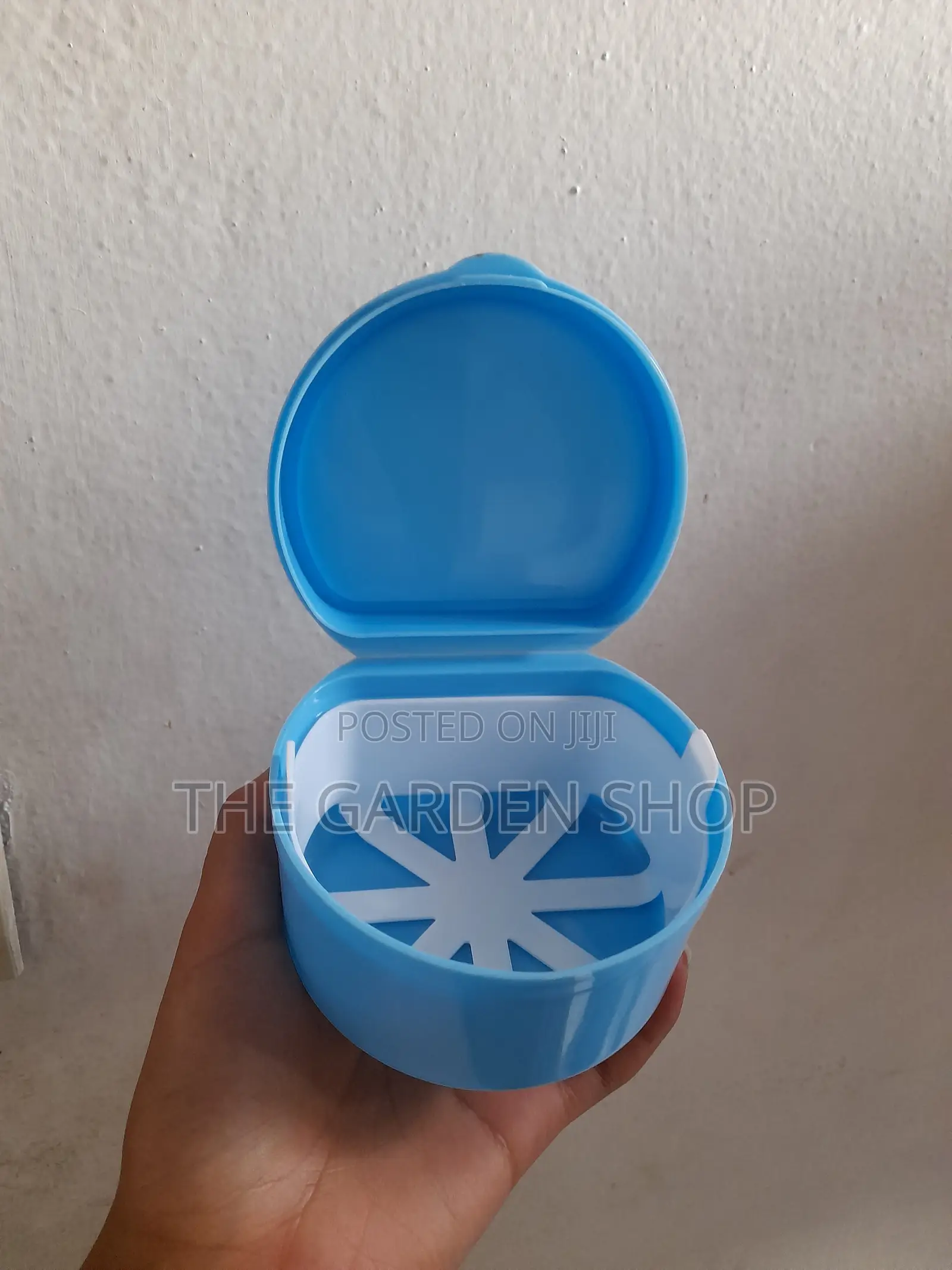 Retainers And Teeth Storage Boxes