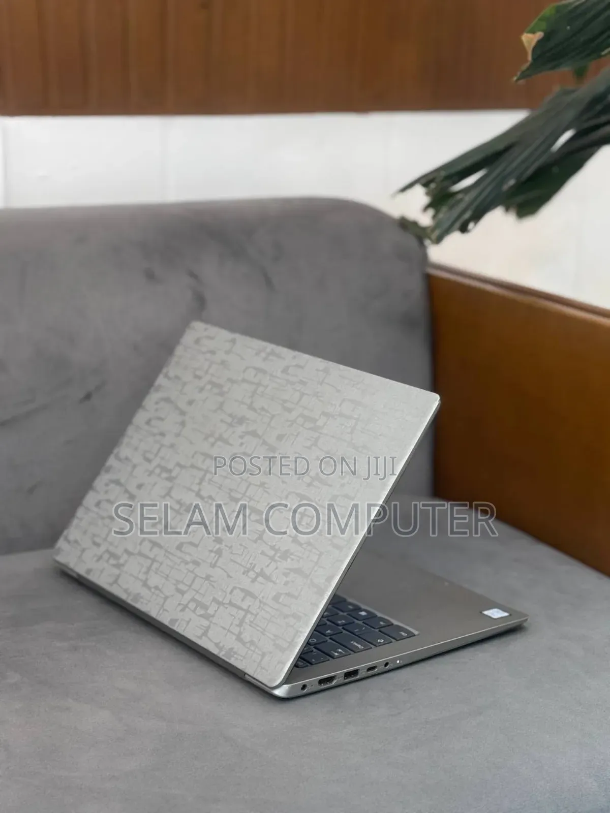 New Laptop Lenovo Ideapad 3 8GB Intel Core i3 SSD 256GB