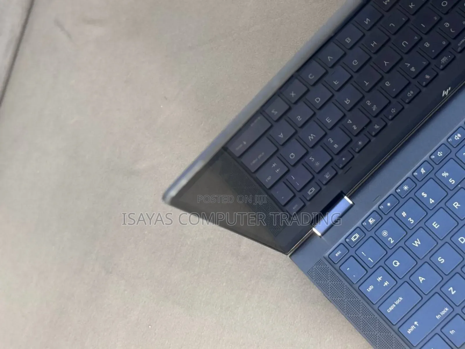 New Laptop HP Dragonfly Folio 16GB Intel Core i5 SSD 512GB