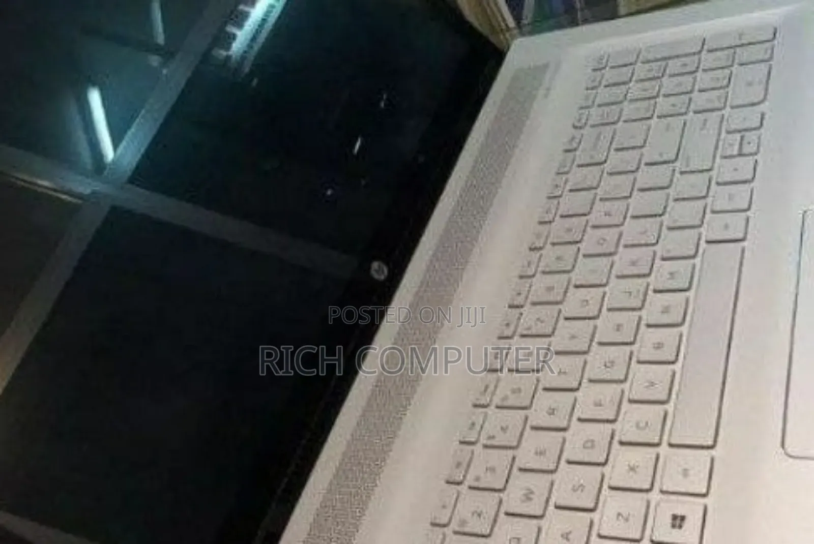 New Laptop HP Envy x360 16GB Intel Core i7 HDD 1T