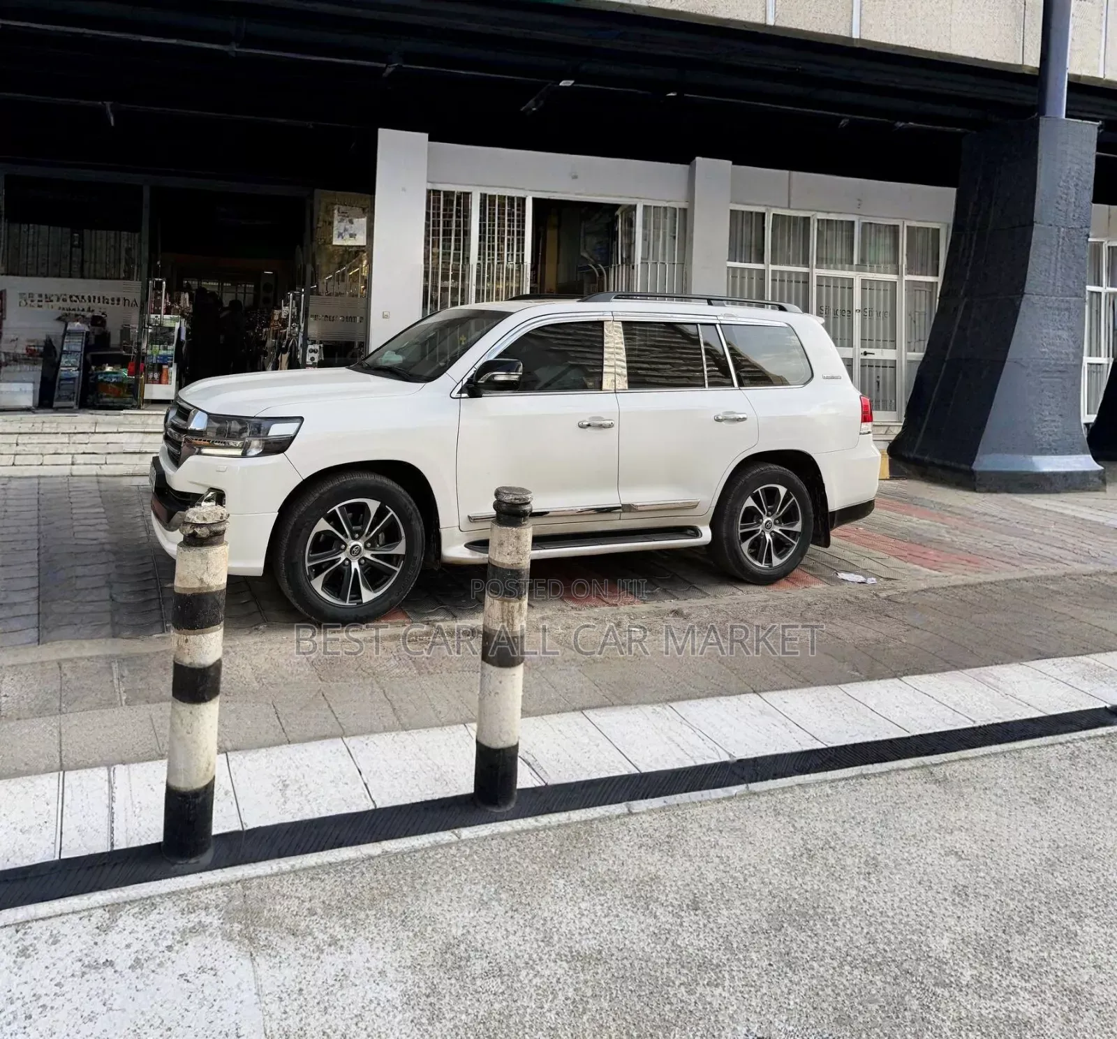Toyota Land Cruiser 2020 White