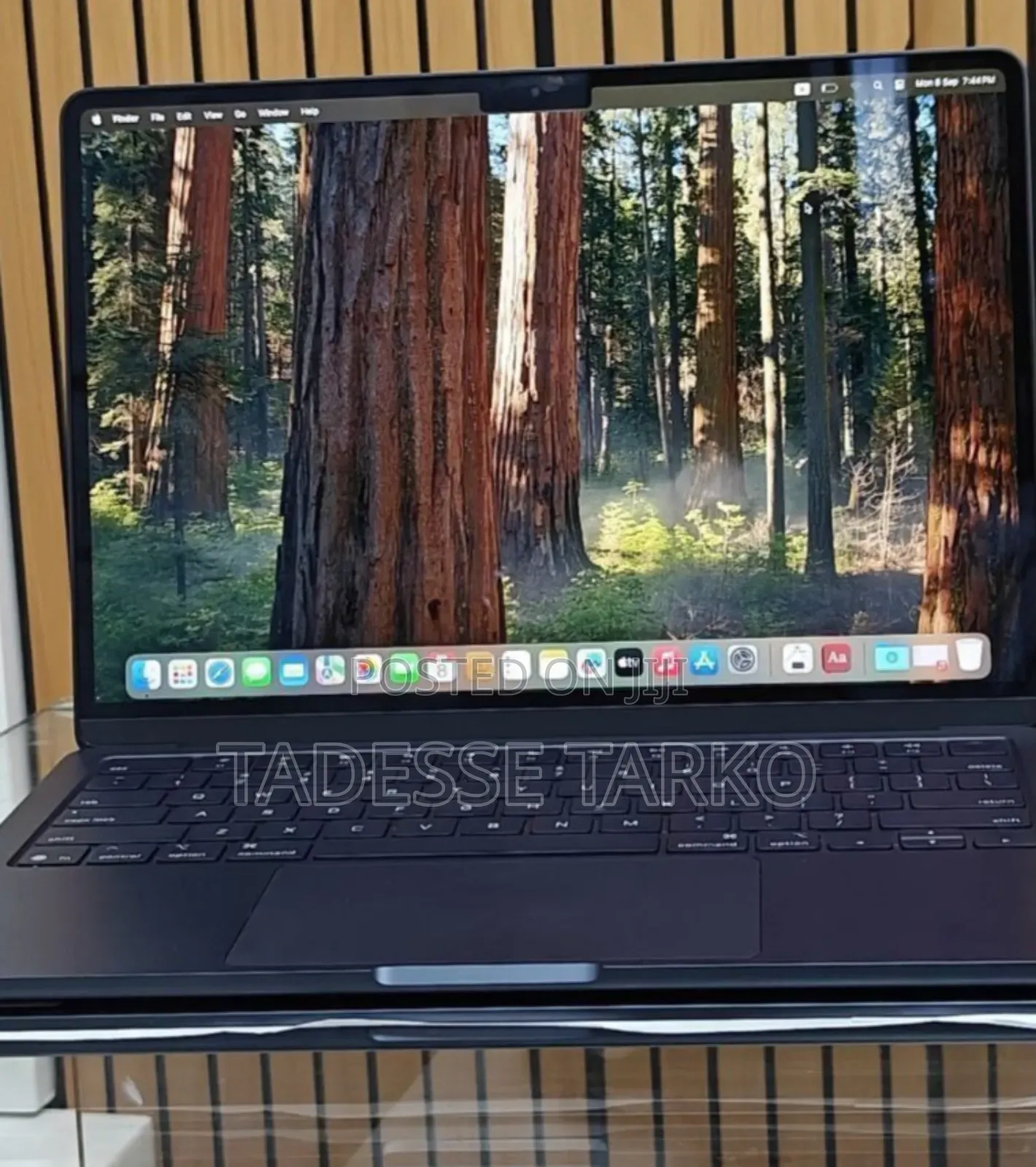 New Laptop Apple MacBook Air 2025 M4 13-inch 16GB Apple M4 SSD 256GB