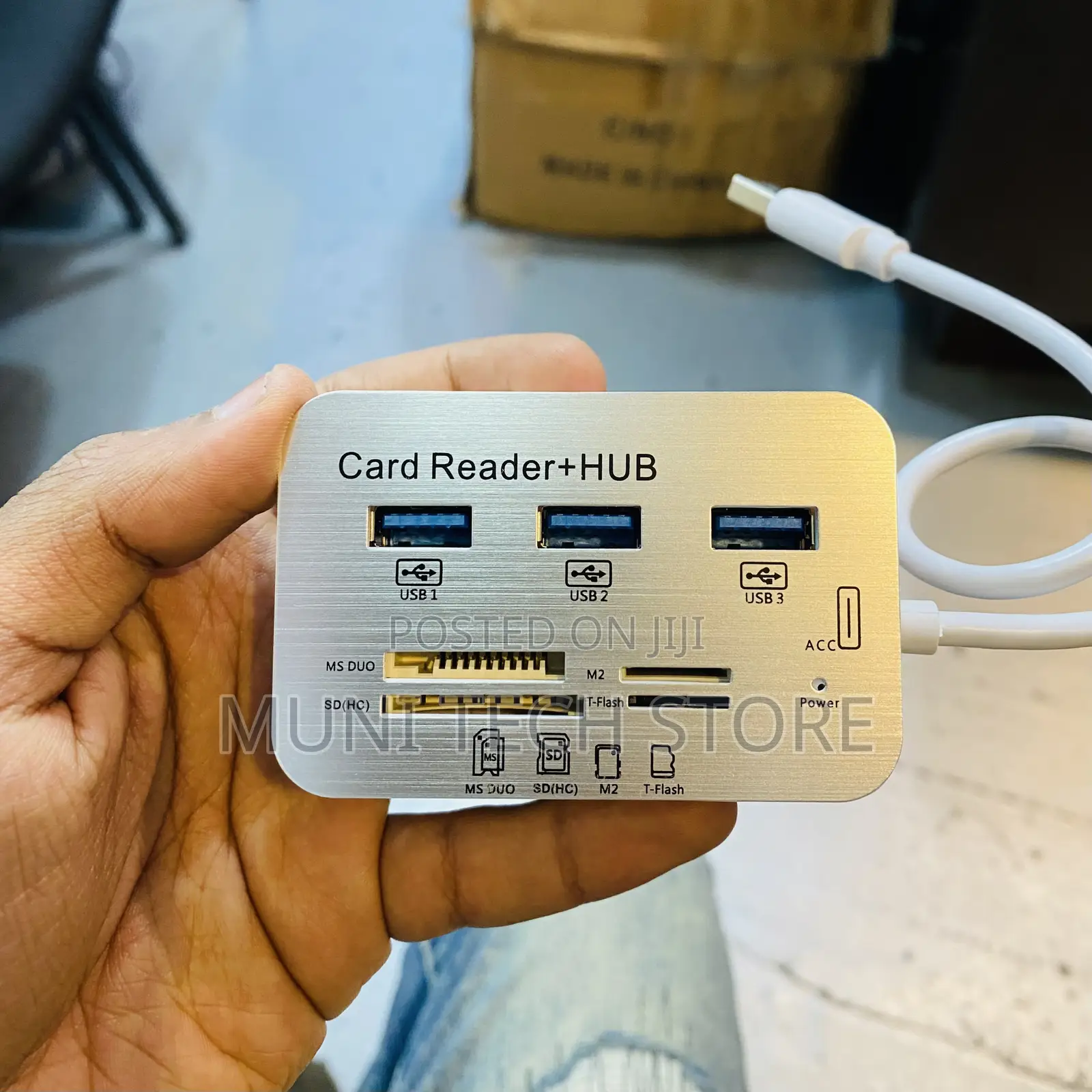 7-in-1 Usb 3.0/3.1 Card Reader and Usb Hub Combo.