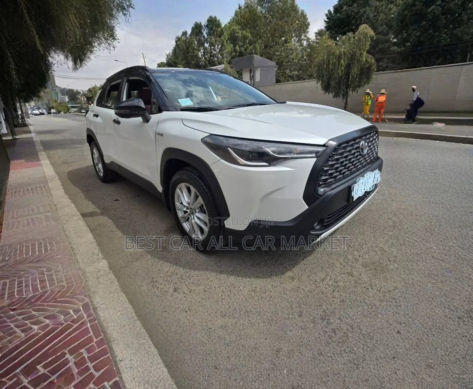 Toyota Corolla Cross Hybrid 2023 White