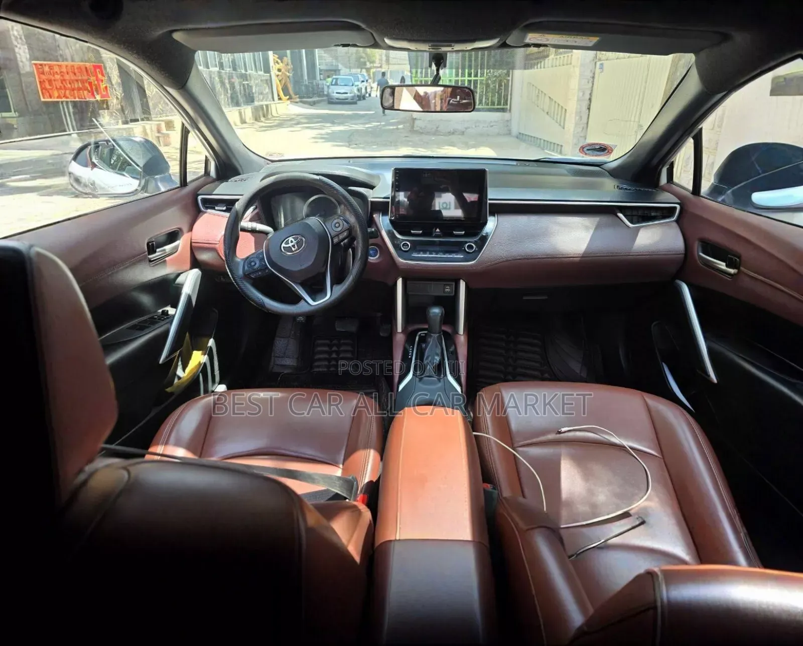 Toyota Corolla Cross Hybrid 2023 White