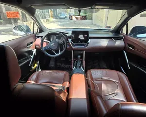 Toyota Corolla Cross Hybrid 2023 White