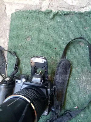 Camera-Fujifilm Finepix