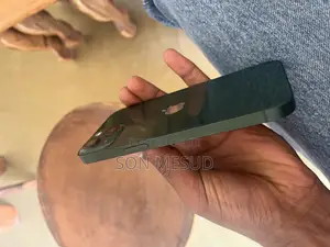 Apple iPhone 13 128 GB Green