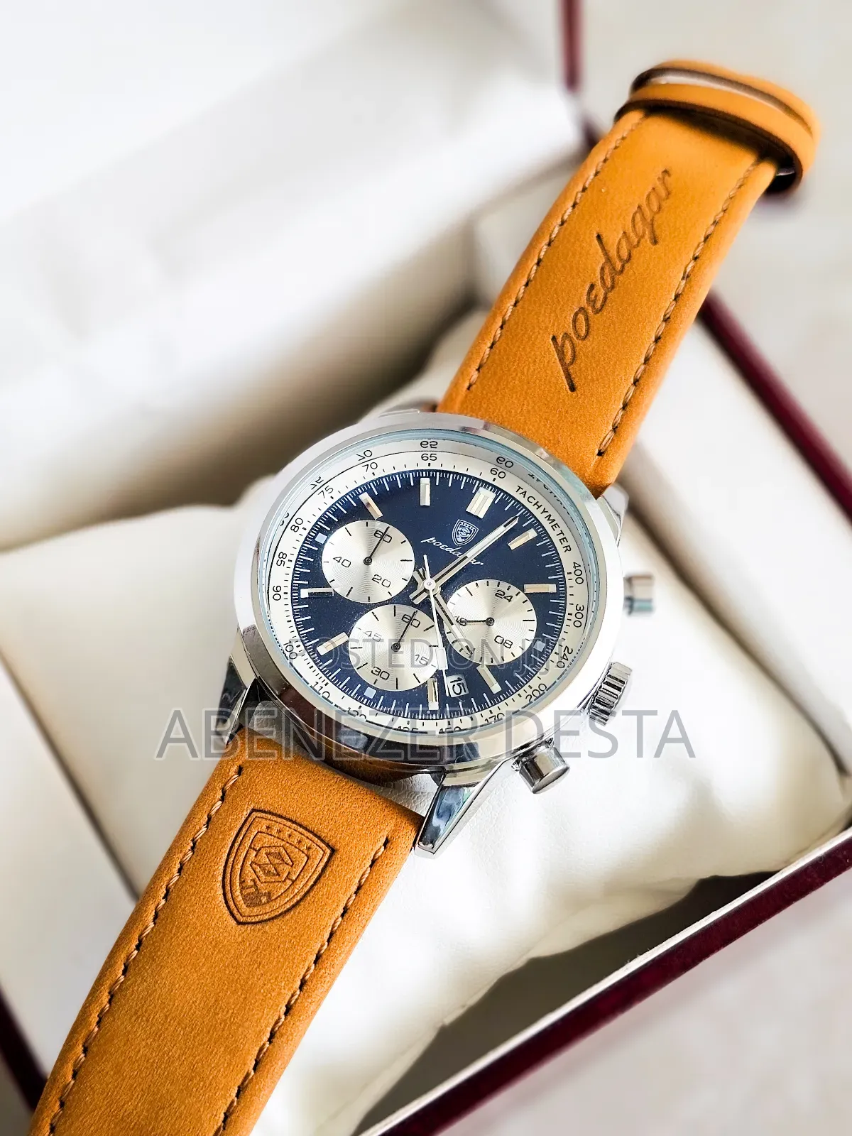 Poedagar Chronograph Wristwatch Featuring a Blue Dial,