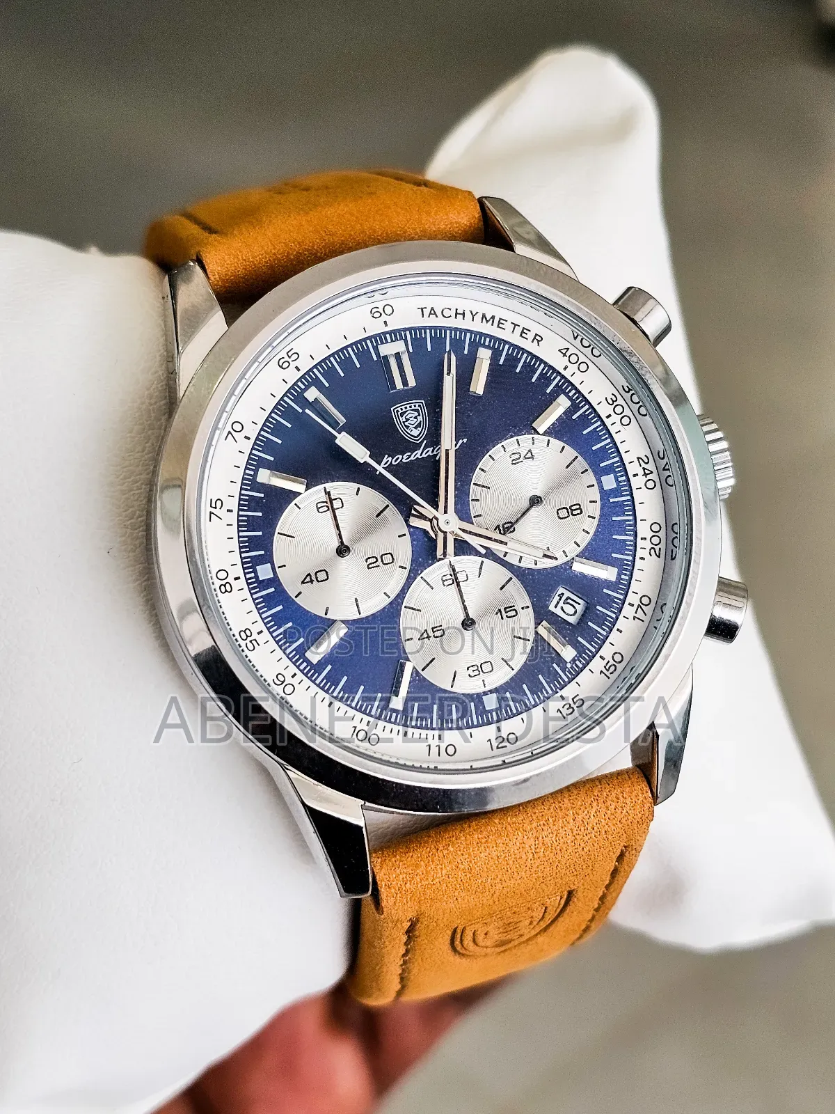 Poedagar Chronograph Wristwatch Featuring a Blue Dial,