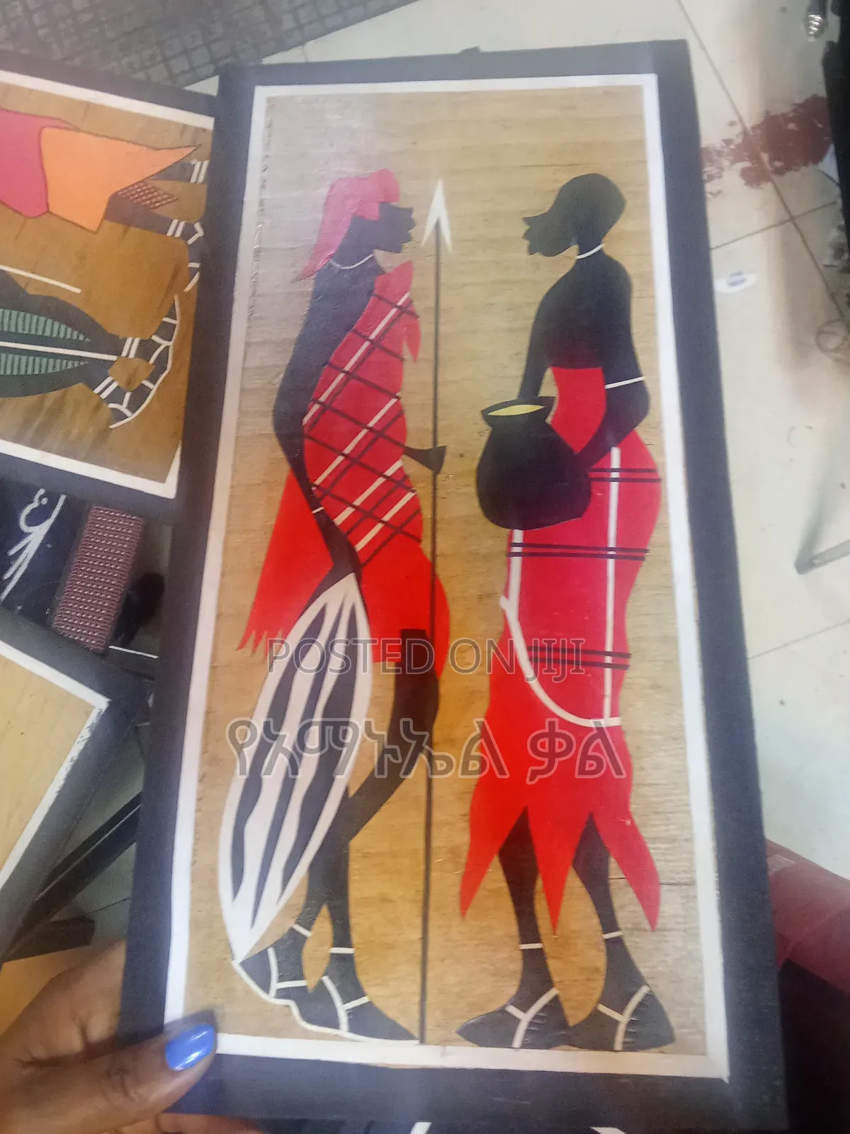 የግድግዳ ጥቅስ እና ጌጥ