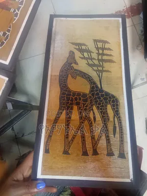 የግድግዳ ጥቅስ እና ጌጥ