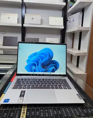 New Laptop Lenovo Ideapad 3 16GB Intel Core i5 SSD 512GB