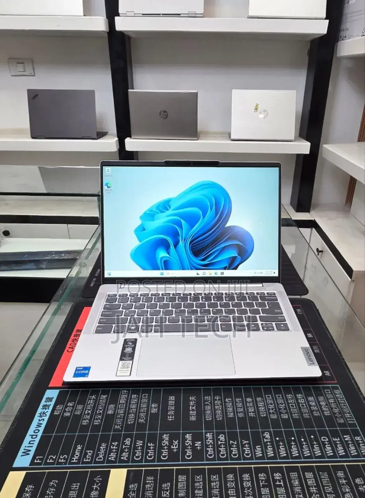 New Laptop Lenovo Ideapad 3 16GB Intel Core i5 SSD 512GB