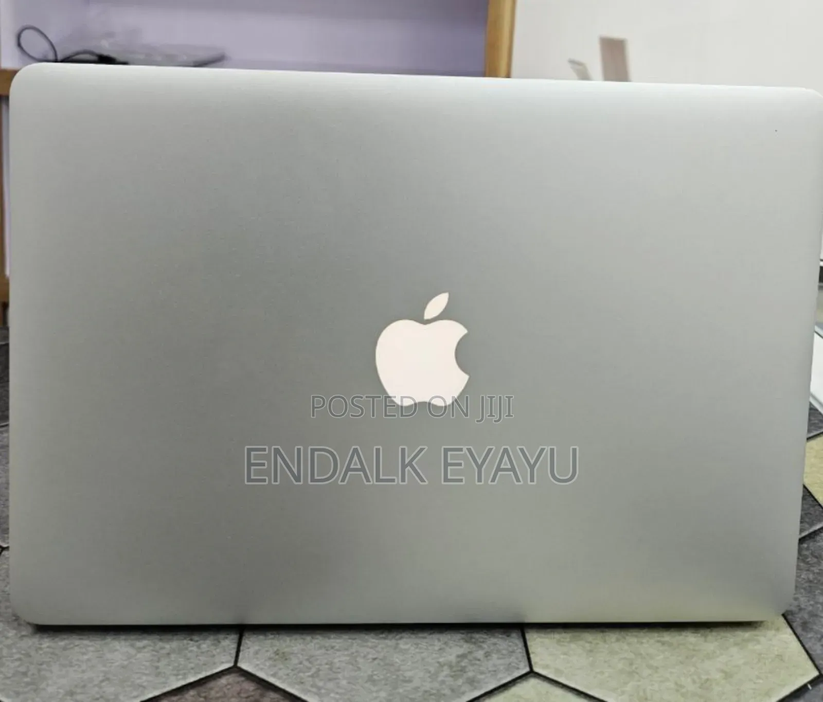 New Laptop Apple MacBook Air 2017 8GB Intel Core i5 SSD 256GB