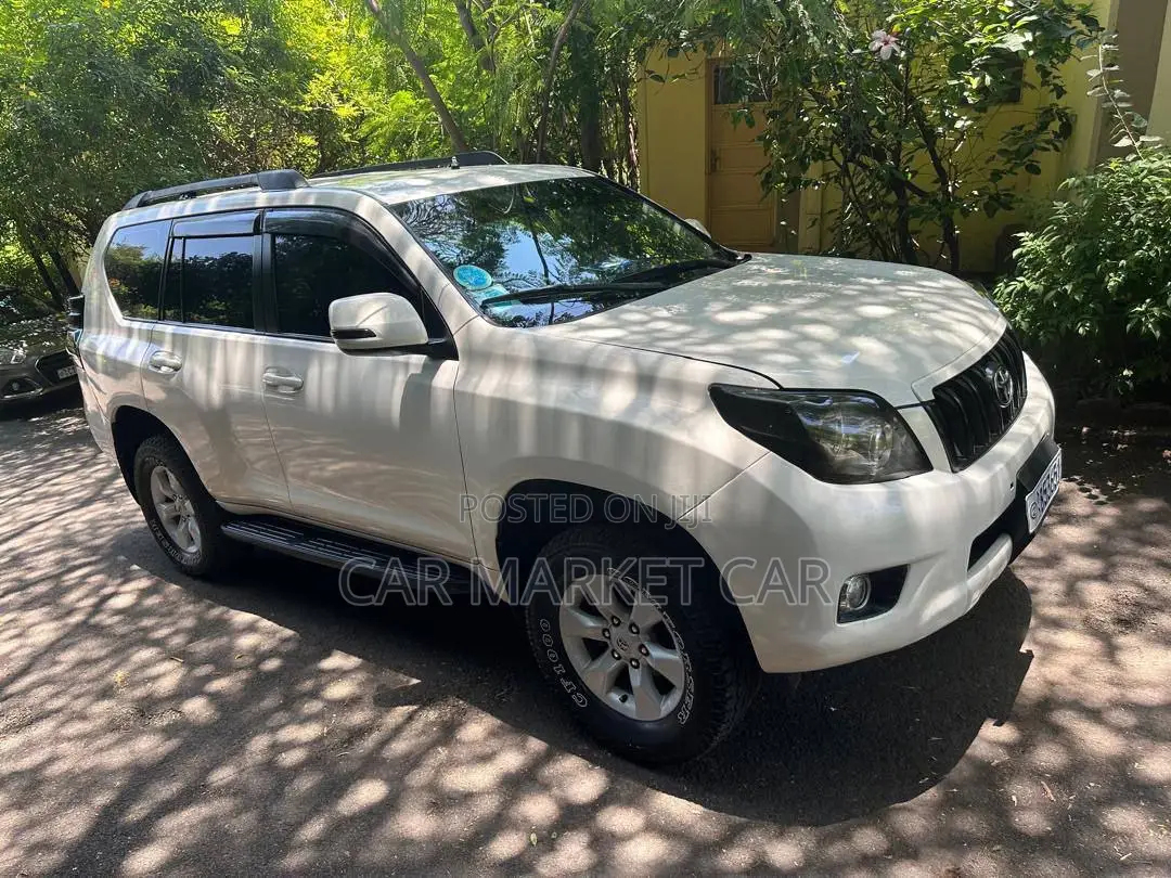 Toyota Land Cruiser Prado 3.0 TD 2011 White