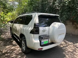 Toyota Land Cruiser Prado 3.0 TD 2011 White