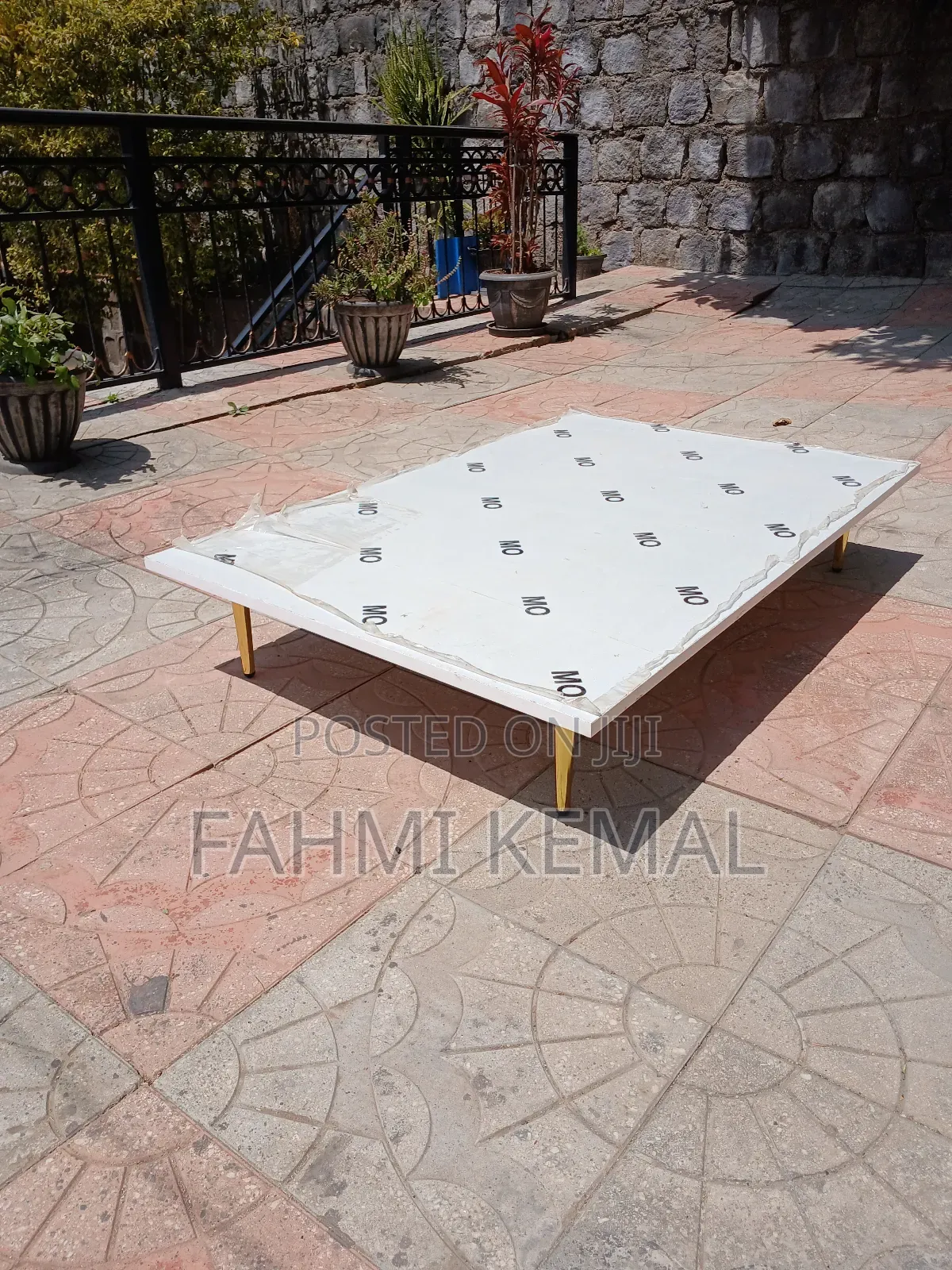 Rectangular Table (ጠረጴዛ)