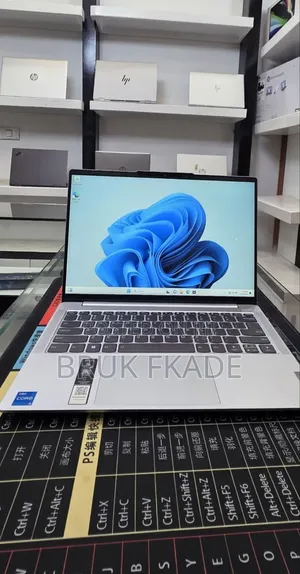 New Lenovo IdeaPad 5 Slim 13th Gen i7 16GB Intel Core i5 SSD 512GB