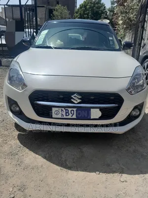 Suzuki Swift 2021 White