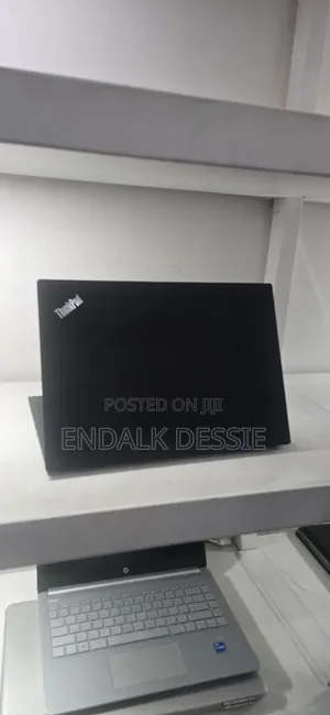 New Laptop Lenovo ThinkPad t495s 8GB AMD Ryzen 5 SSD 256GB