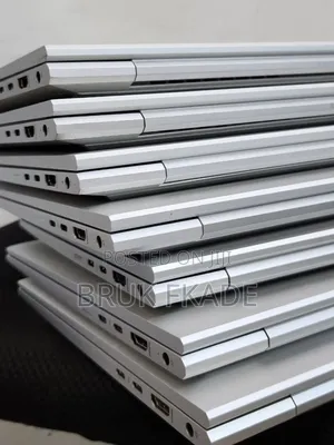 New Laptop HP EliteBook 830 G8 16GB Intel Core i5 SSD 512GB