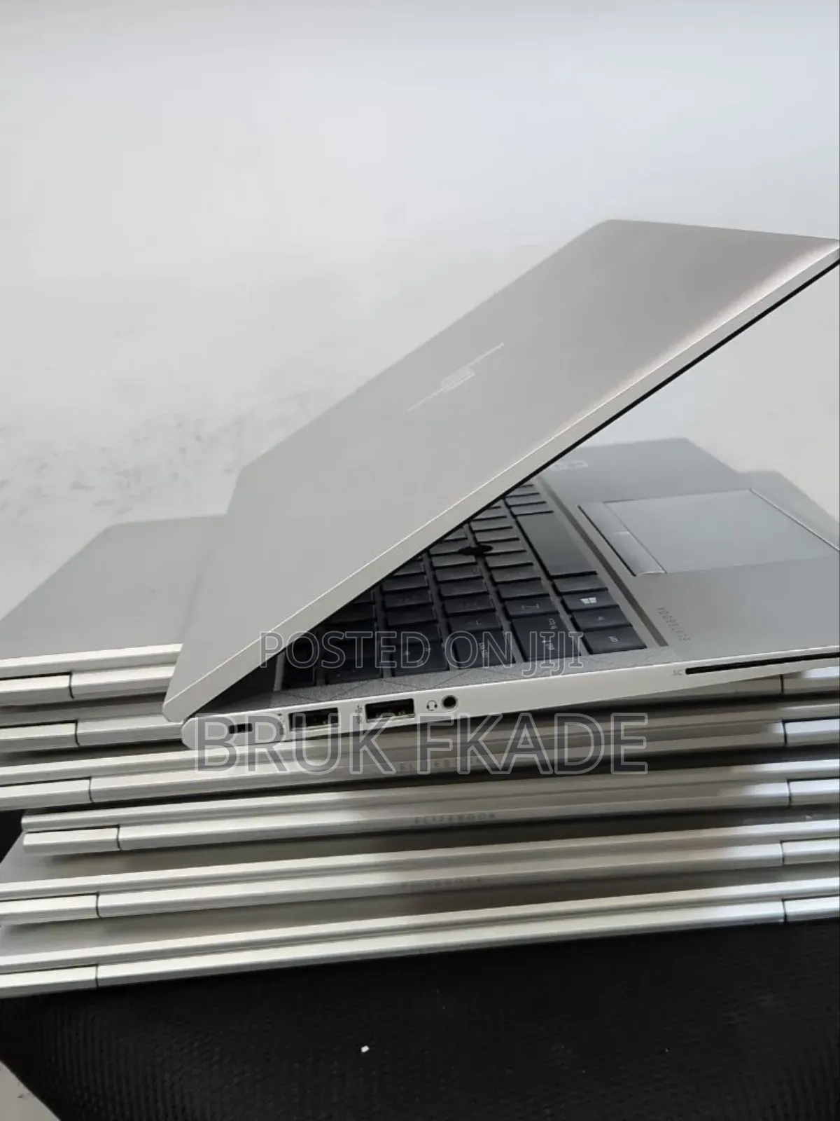 New Laptop HP EliteBook 830 G8 16GB Intel Core i5 SSD 512GB