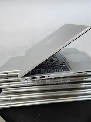 New Laptop HP EliteBook 830 G8 16GB Intel Core i5 SSD 512GB