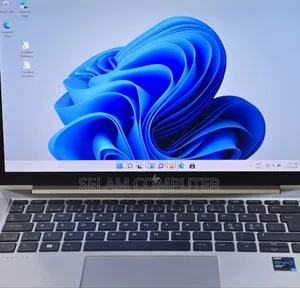 New Laptop HP EliteBook 830 G8 16GB Intel Core i5 SSD 512GB