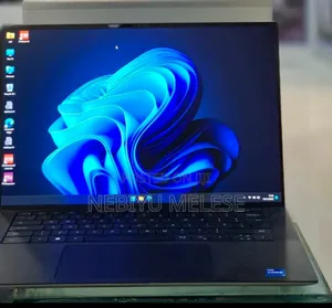 New Laptop Dell Precision 5570 16GB Intel Core i7 SSD 512GB