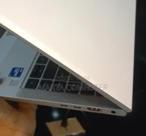 New Laptop HP EliteBook 840 G8 16GB Intel Core i7 SSD 512GB