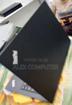 New Laptop Lenovo ThinkPad T14 16GB Intel Core i7 SSD 512GB