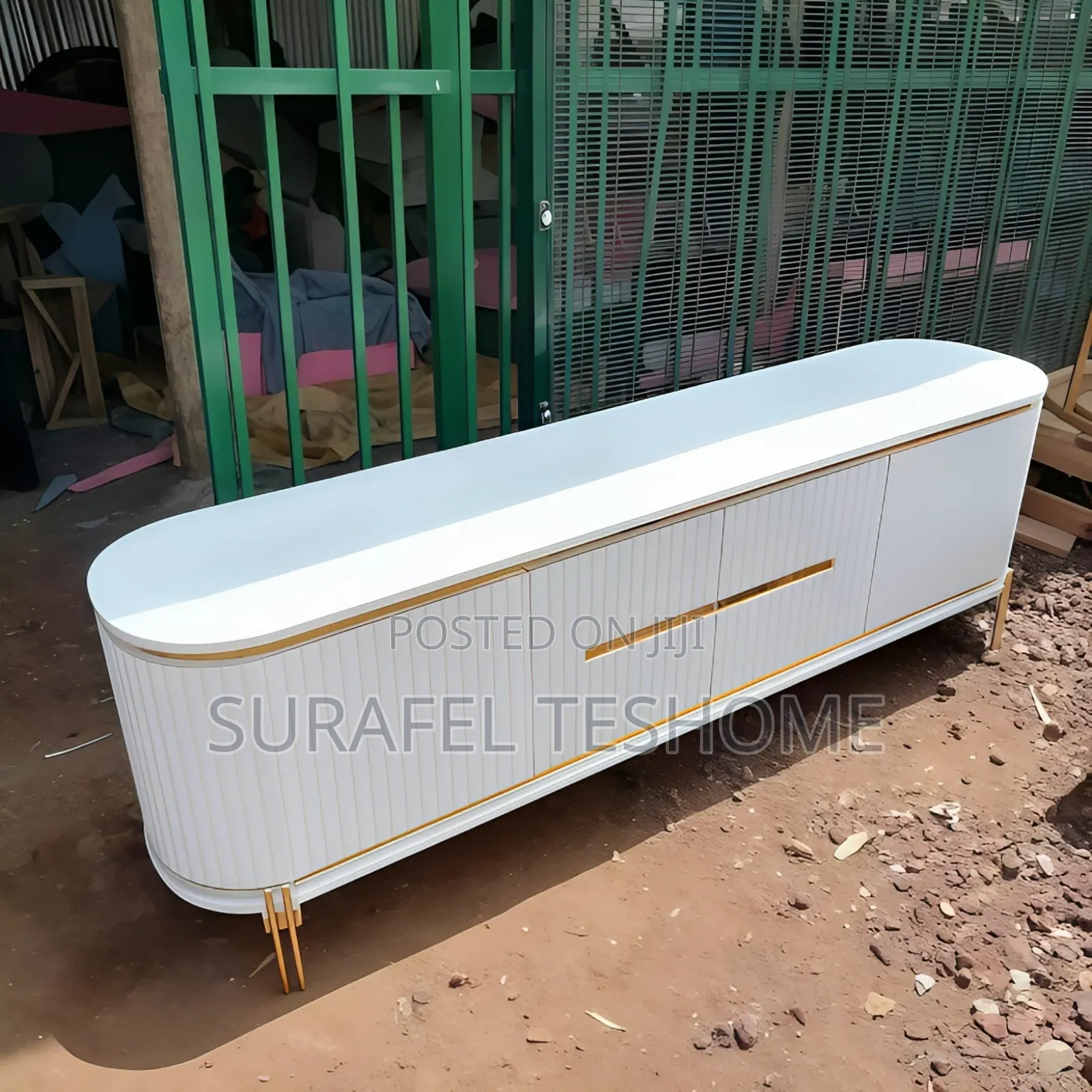 ገራሚ የቲቪ ስታንዶች | Epoxy-made Tv Stands