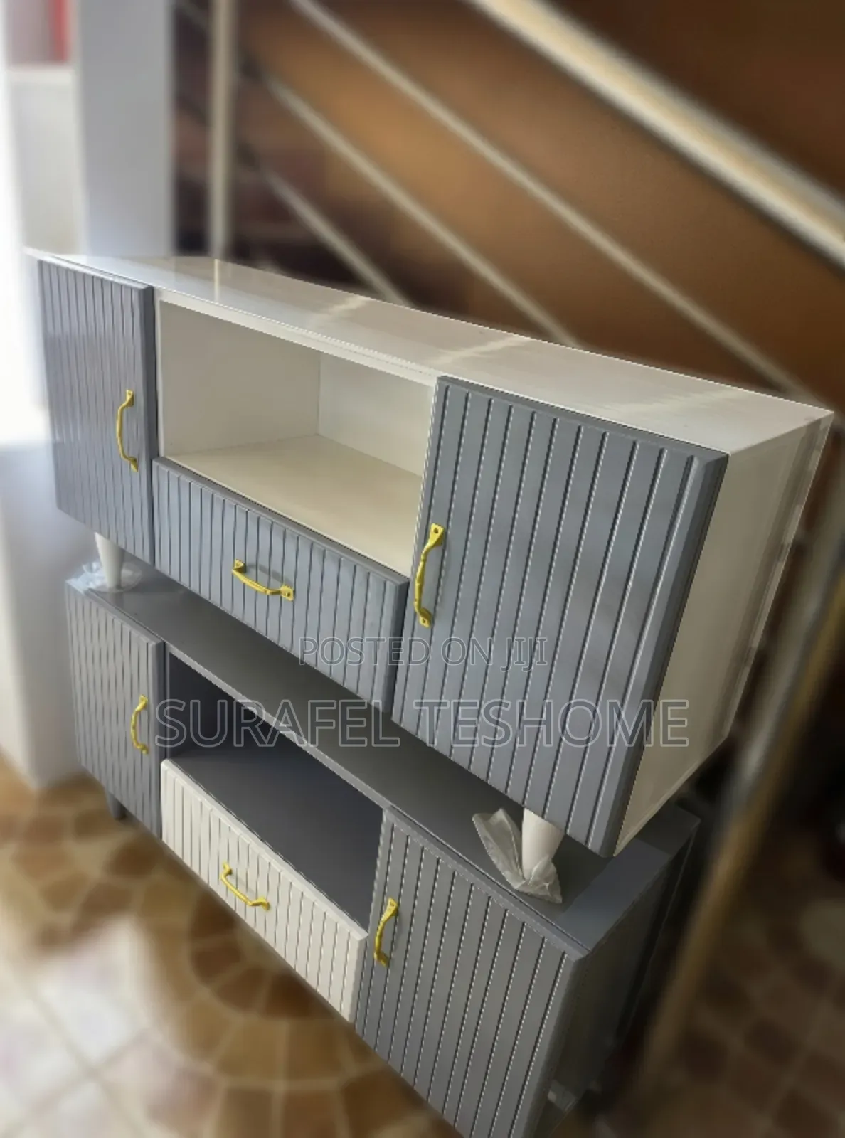 ገራሚ የቲቪ ስታንዶች | Epoxy-made Tv Stands