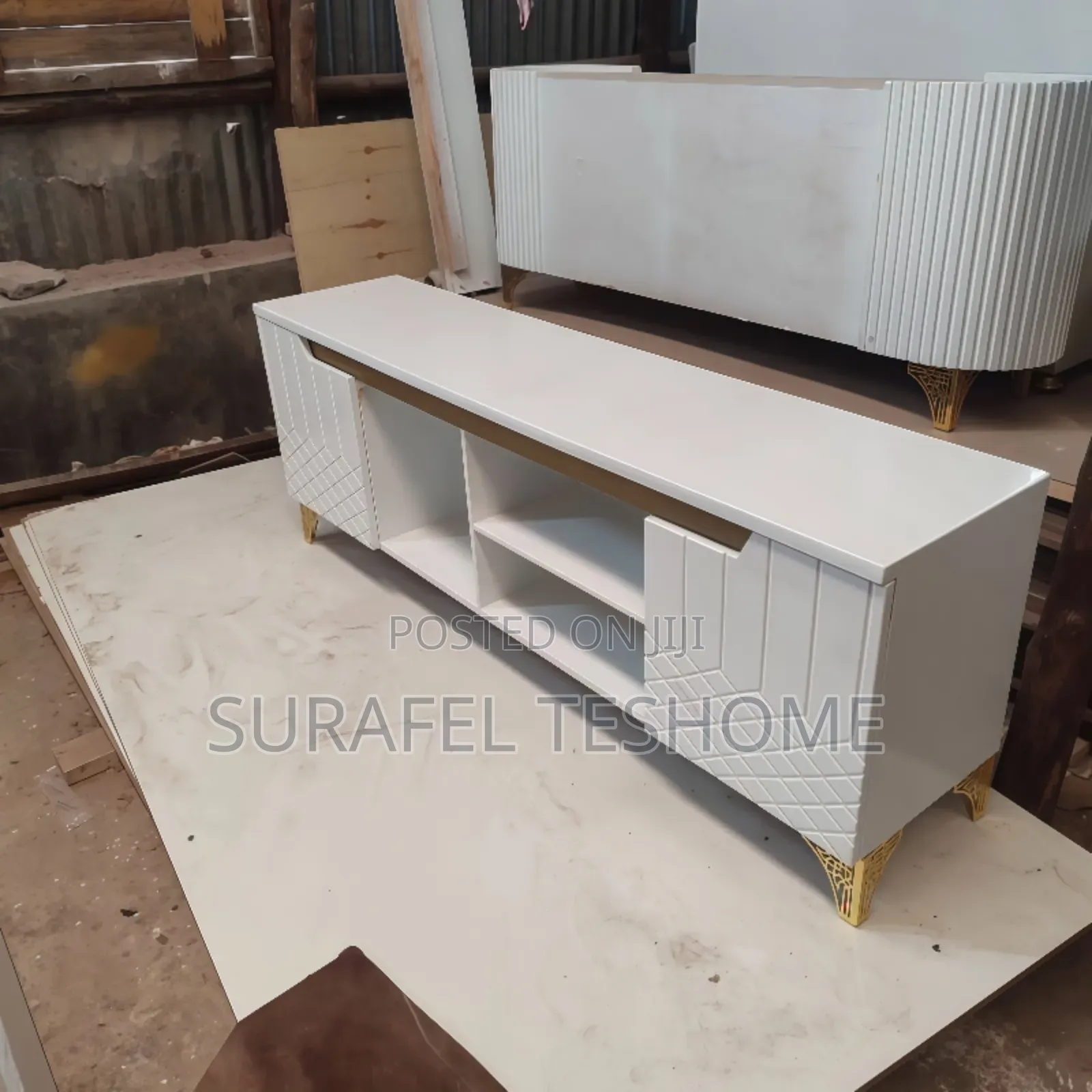ገራሚ የቲቪ ስታንዶች | Epoxy-made Tv Stands
