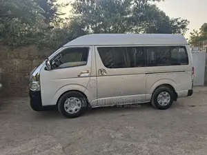 Toyota Hiace 2006 Silver