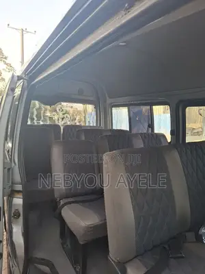 Toyota Hiace 2006 Silver