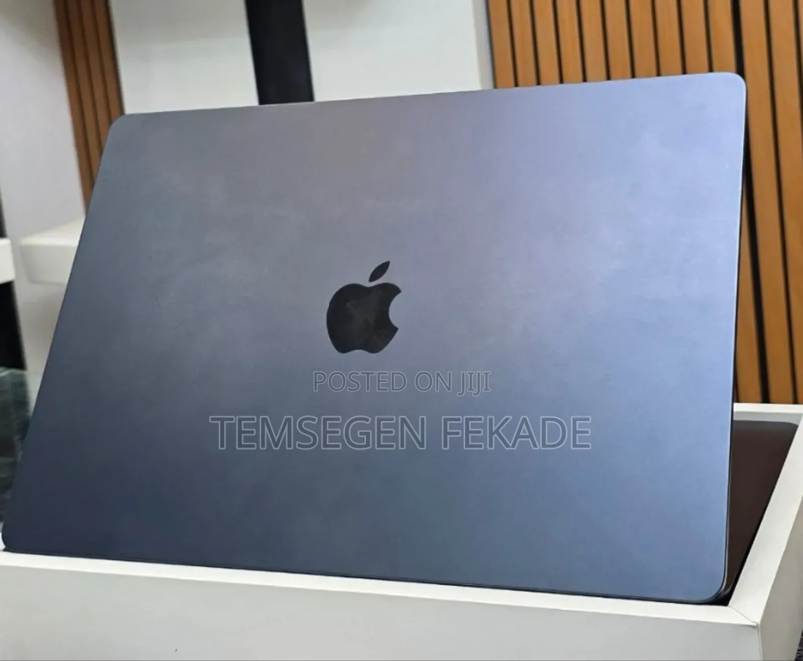 New Laptop Apple MacBook Air 2025 M4 15-inch 16GB Apple M4 SSD 256GB