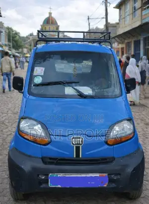 Bajaj Qute 2022 Blue