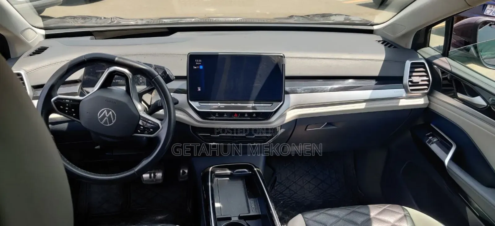 Volkswagen ID.6 2023 Purple