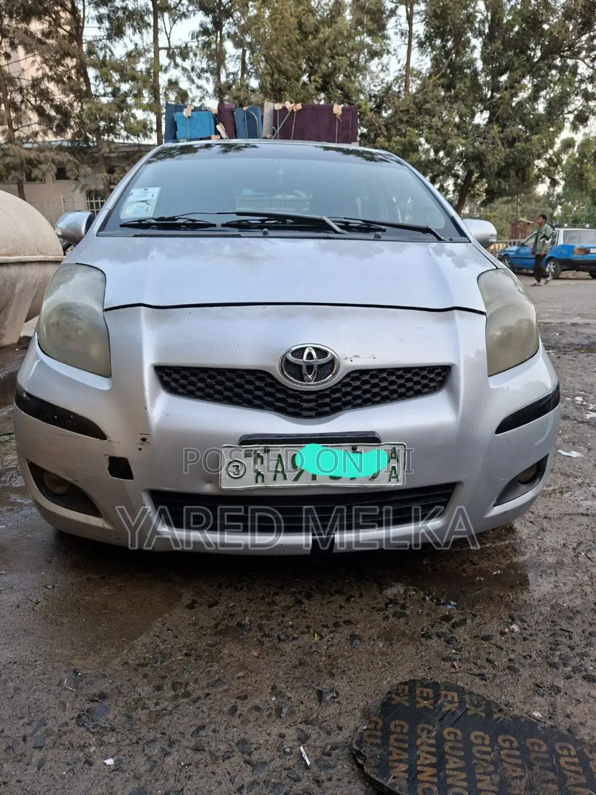 Toyota Yaris 2010 Silver