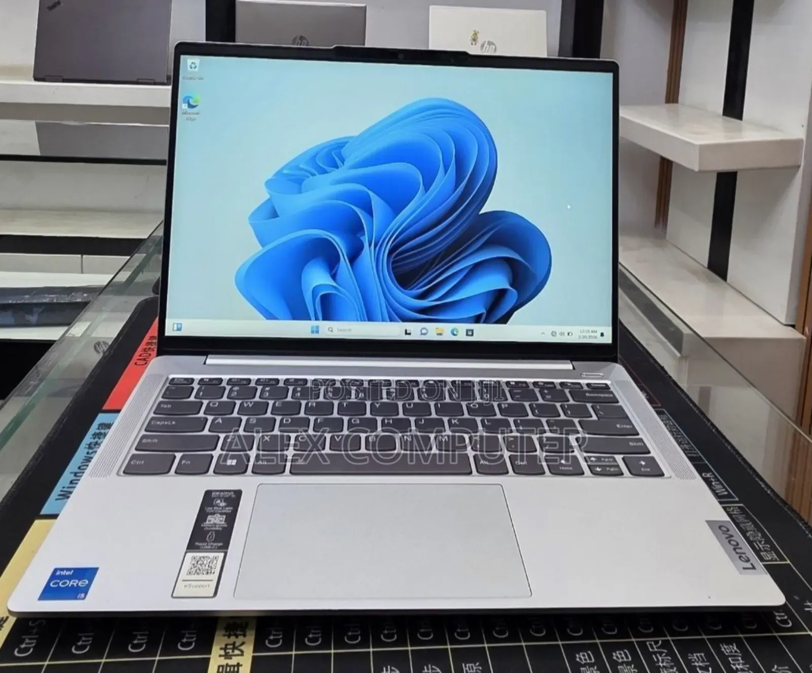 New Lenovo IdeaPad 5 Slim 13th Gen i7 16GB Intel Core i7 SSD 512GB