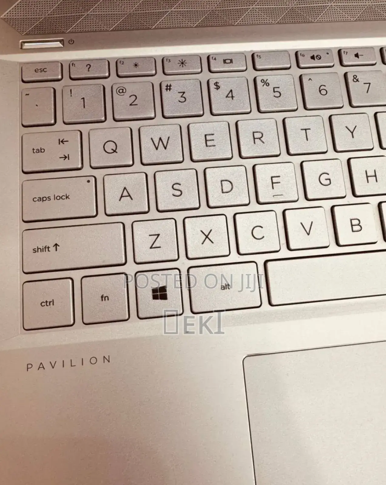 New Laptop HP Pavilion 11 8GB Intel Core i5 SSD 256GB