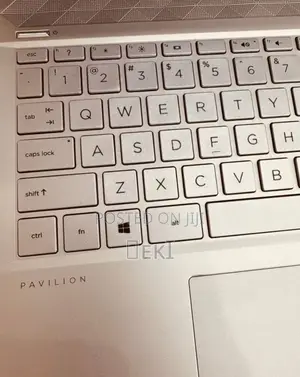 New Laptop HP Pavilion 11 8GB Intel Core i5 SSD 256GB