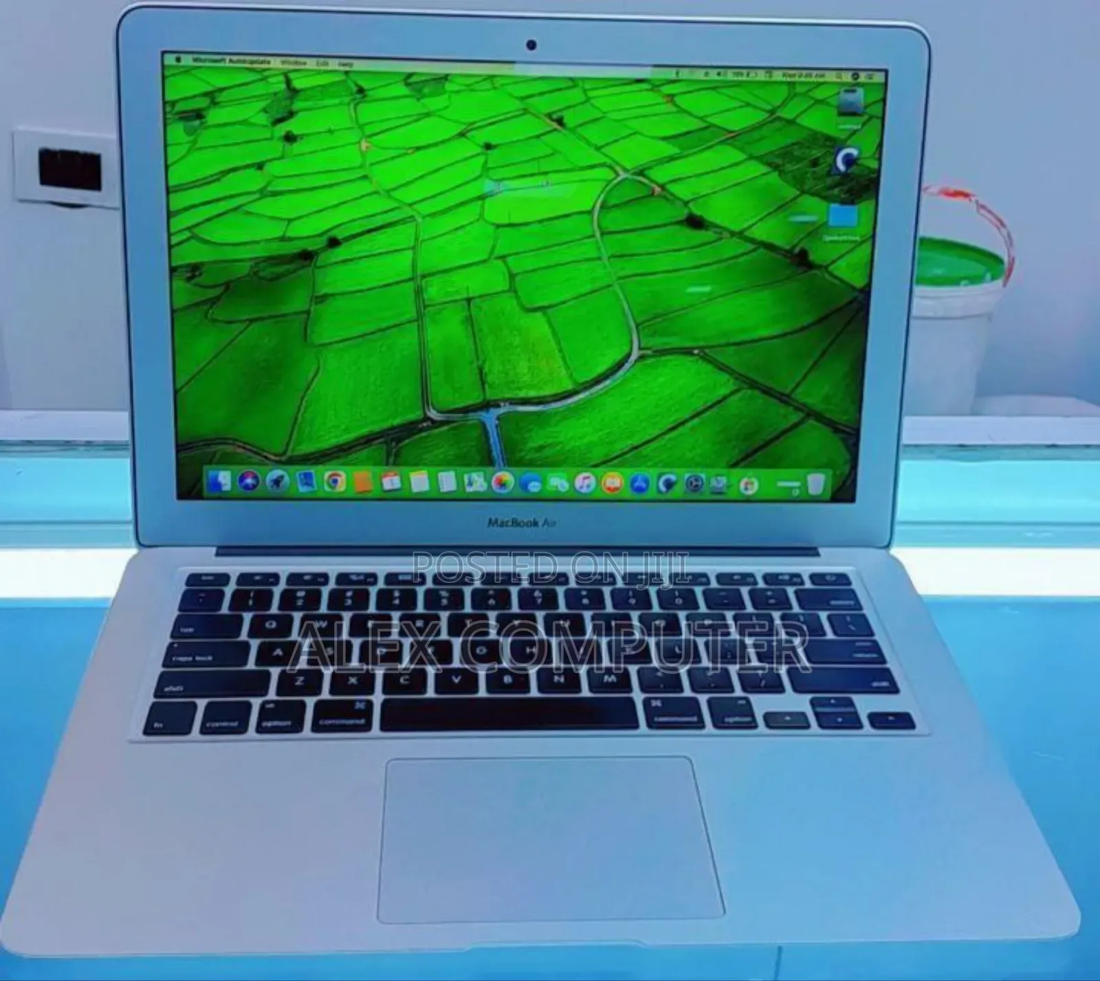 New Laptop Apple MacBook Air 2014 8GB Intel Core i5 SSD 256GB