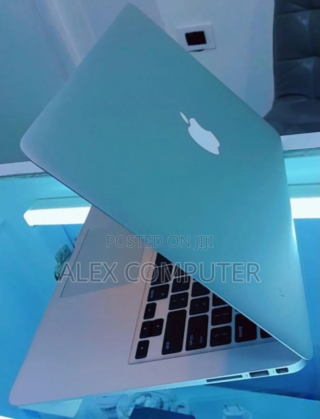 New Laptop Apple MacBook Air 2014 8GB Intel Core i5 SSD 256GB